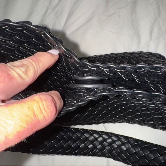 Large Black Woven Vegan Leather Shoulder Bag with magnetic closure- NWOT! - Picture 10 of 14